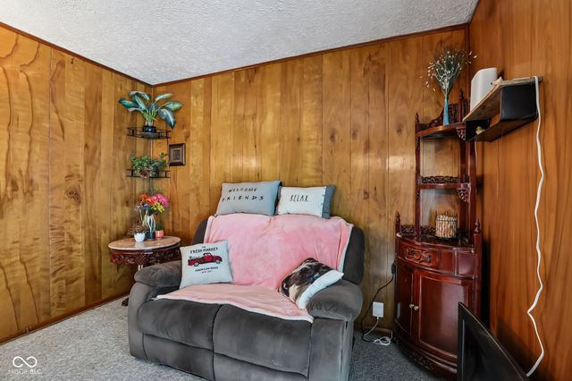 2129 Radcliffe Avenue, Indianapolis, IN 46227