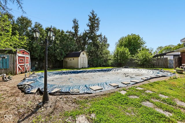 2129 Radcliffe Avenue, Indianapolis, IN 46227