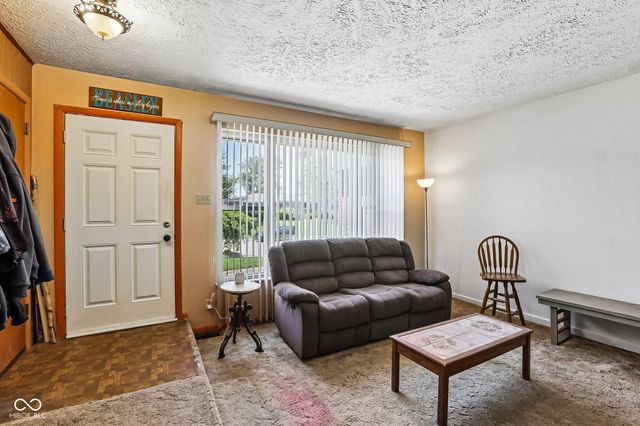 2129 Radcliffe Avenue, Indianapolis, IN 46227