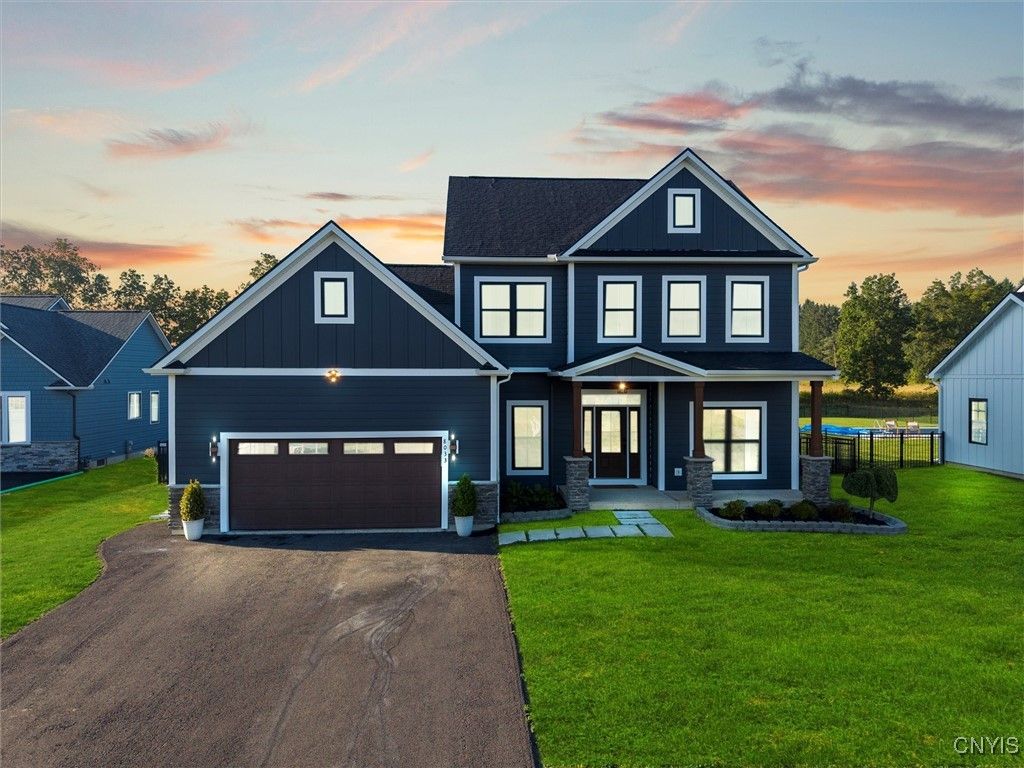 8033 Forest Ridge Lane, Lysander, NY 13027