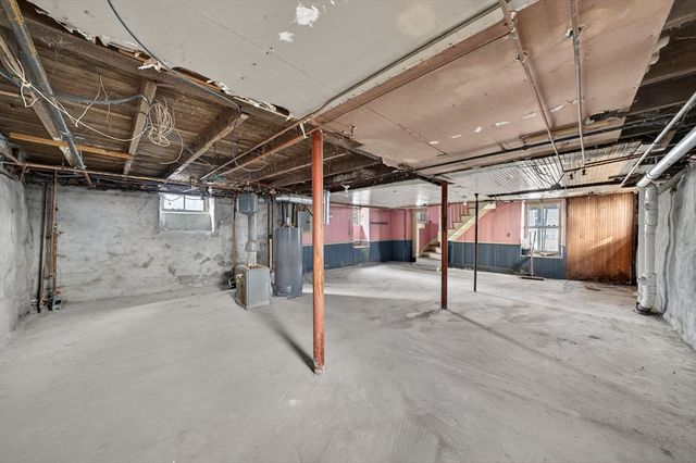 165 Grant St, Fall River, MA 02721