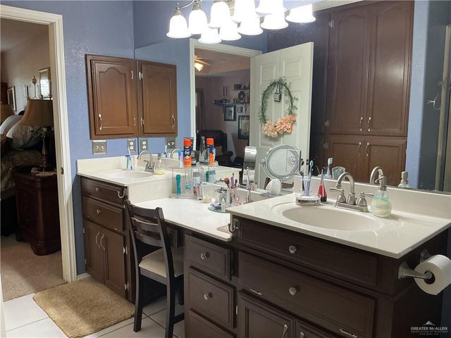 250 Diana Drive, Alamo, TX 78516