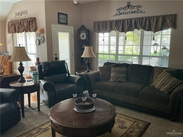 250 Diana Drive, Alamo, TX 78516