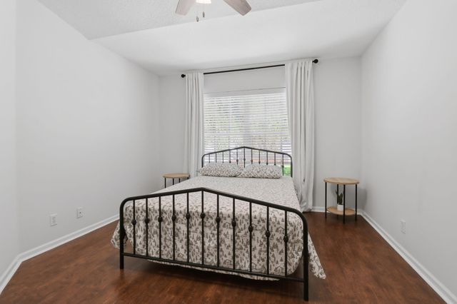 9902 Lago Drive, Boynton Beach, FL 33472