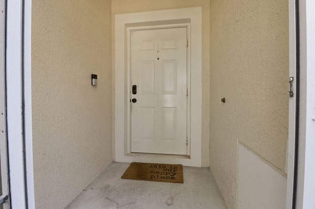 9902 Lago Drive, Boynton Beach, FL 33472