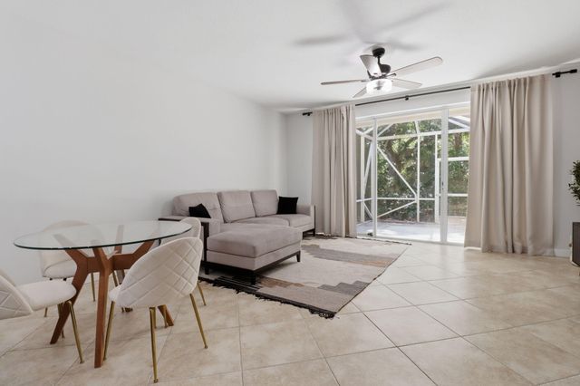 9902 Lago Drive, Boynton Beach, FL 33472