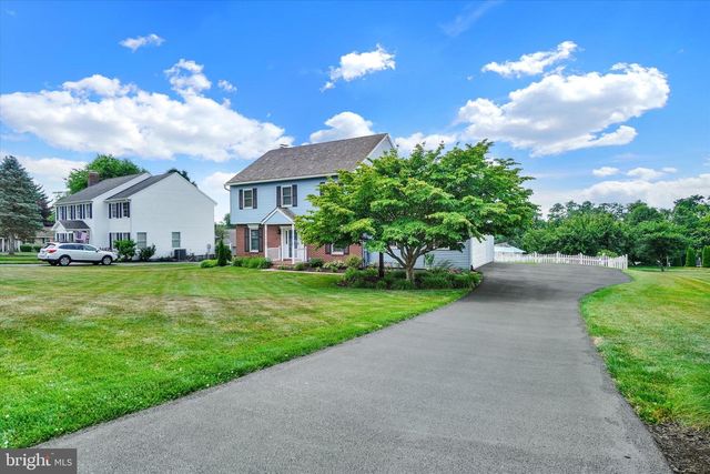 3 COUNTRY MANOR LN, New Freedom, PA 17349