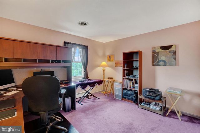 3 COUNTRY MANOR LN, New Freedom, PA 17349