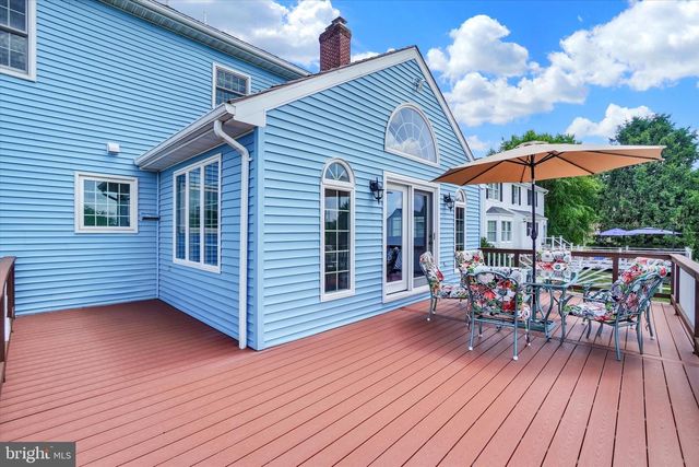 3 COUNTRY MANOR LN, New Freedom, PA 17349