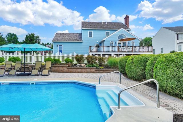 3 COUNTRY MANOR LN, New Freedom, PA 17349