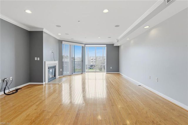 2303 William Styron SQ S, Newport News, VA 23606