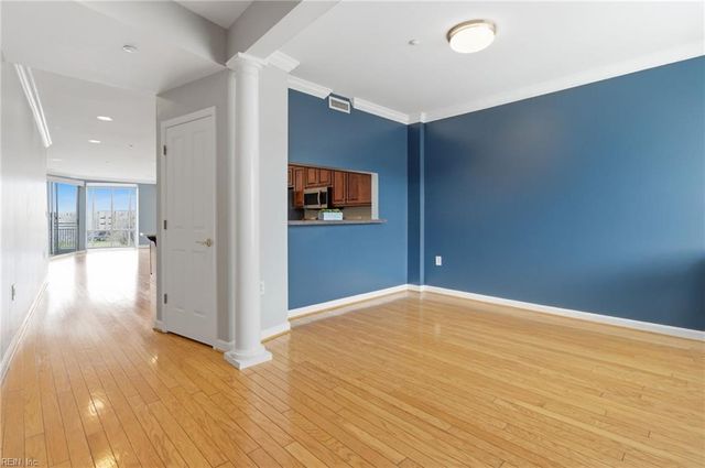 2303 William Styron SQ S, Newport News, VA 23606