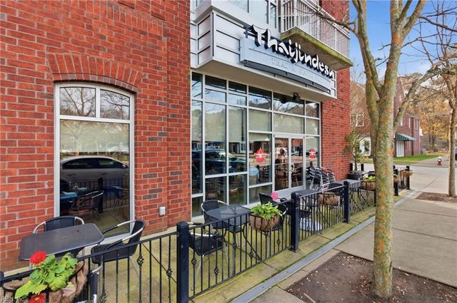 2303 William Styron SQ S, Newport News, VA 23606