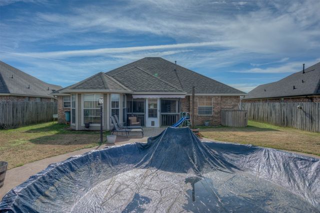 5861 Bluebonnett Drive, Bossier City, LA 71112