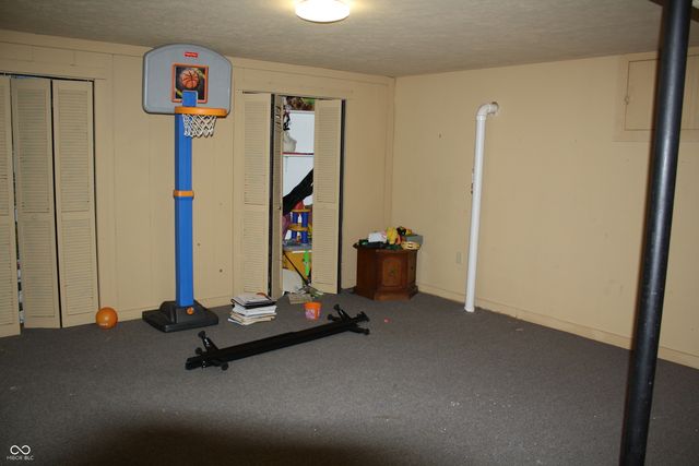8734 Log Run Drive N, Indianapolis, IN 46234