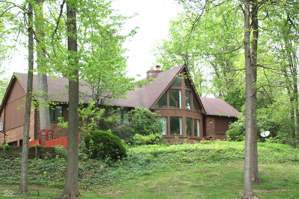 8734 Log Run Drive N, Indianapolis, IN 46234