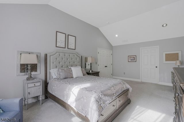 2 Saunders Ln, Mount Olive Twp., NJ 07840