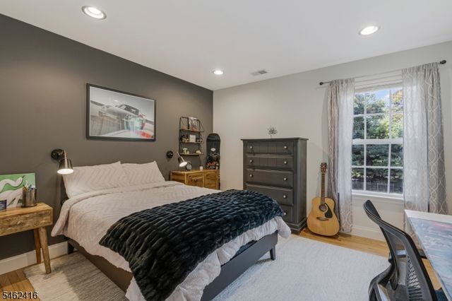 2 Saunders Ln, Mount Olive Twp., NJ 07840