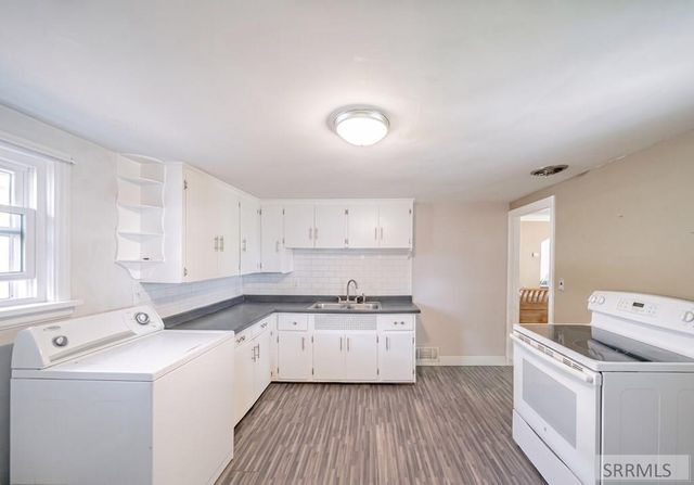 295 S Emerson Avenue, Idaho Falls, ID 83401