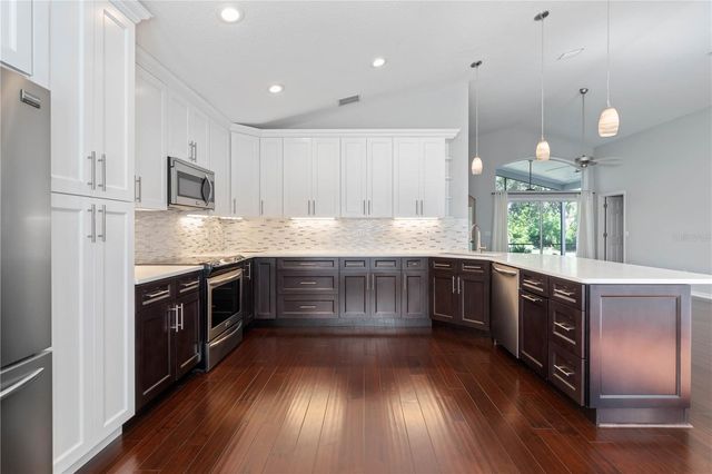 15 TANGLEWOOD COURT, Palm Coast, FL 32137