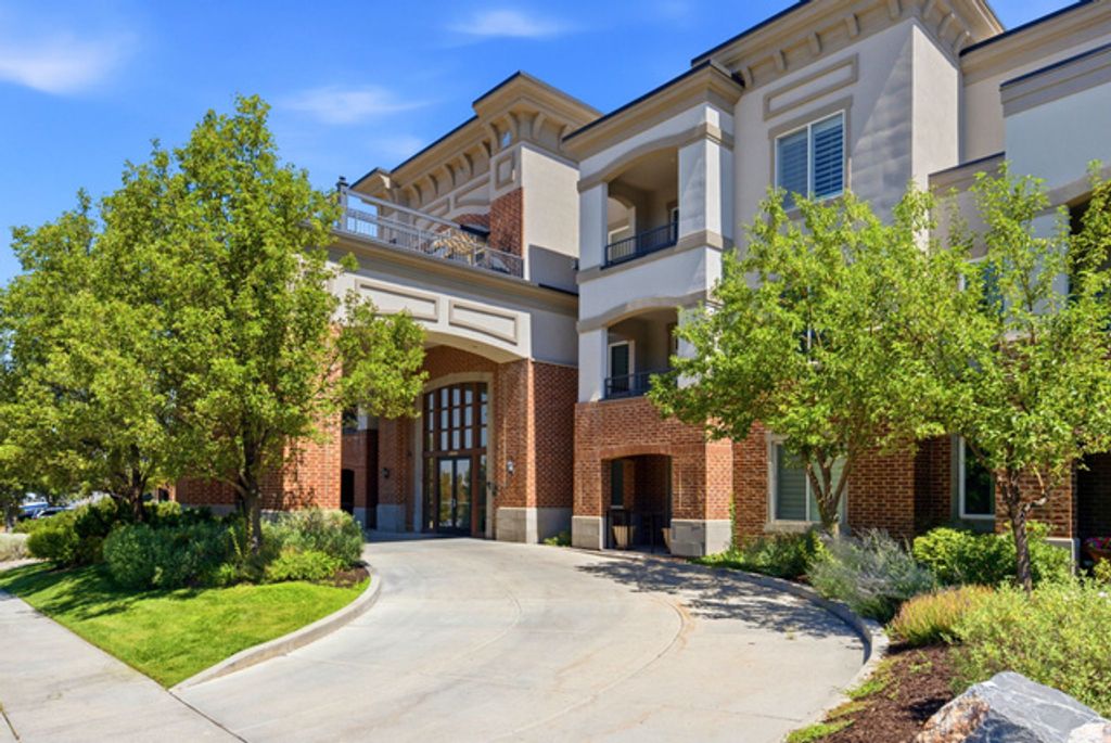 2665 E PARLEYS WAY #116, Salt Lake City, UT 84109 — photo 2