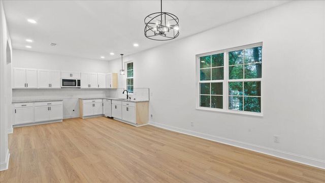 612 John, Hattiesburg, MS 39401