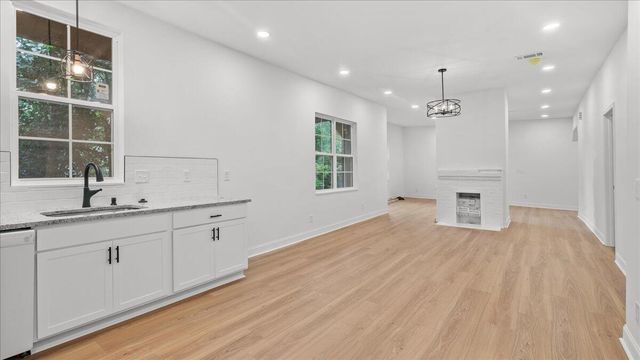 612 John, Hattiesburg, MS 39401