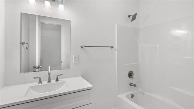 612 John, Hattiesburg, MS 39401