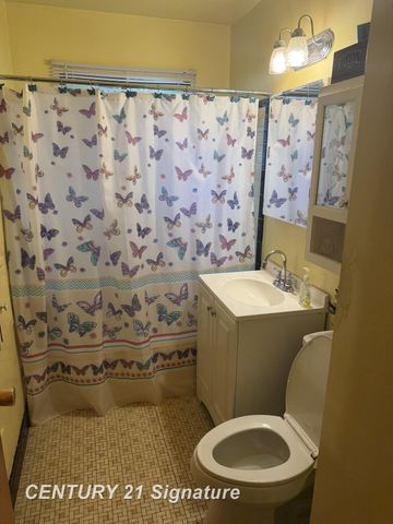 658 East Coy Avenue, Hazel Park, MI 48030