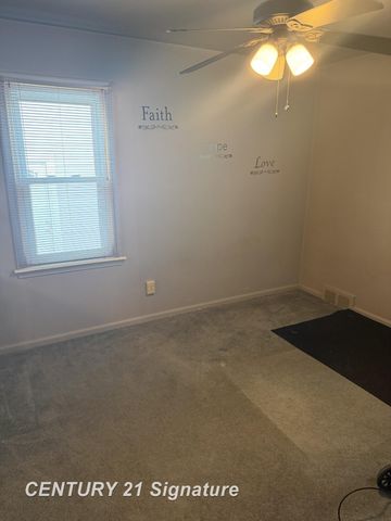 658 East Coy Avenue, Hazel Park, MI 48030