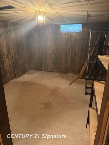 658 East Coy Avenue, Hazel Park, MI 48030
