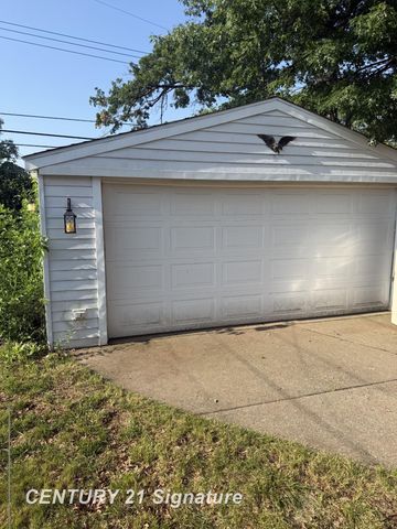 658 East Coy Avenue, Hazel Park, MI 48030