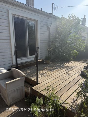 658 East Coy Avenue, Hazel Park, MI 48030