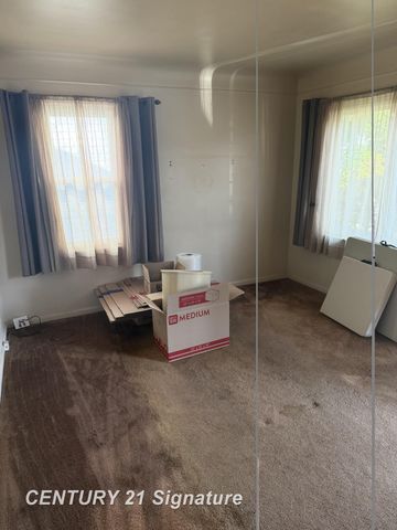 658 East Coy Avenue, Hazel Park, MI 48030