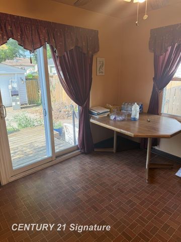658 East Coy Avenue, Hazel Park, MI 48030