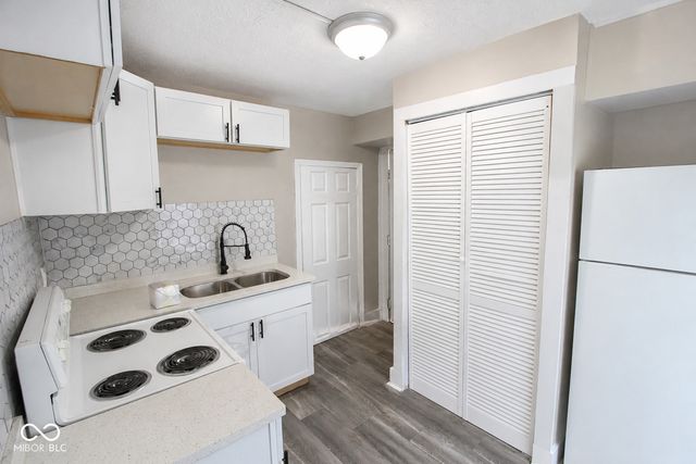2626 E Brookside Avenue, Indianapolis, IN 46218