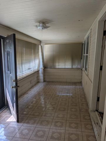 6521 Arkansas Avenue, Hammond, IN 46323