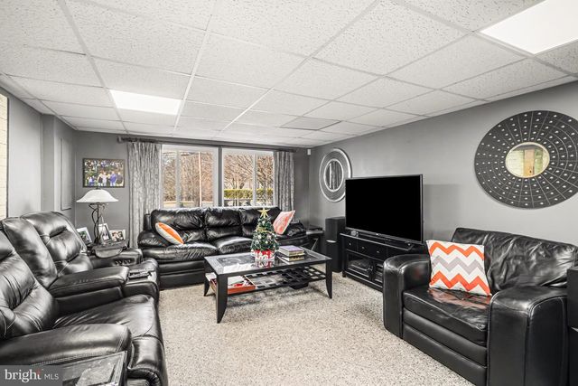 53 S FRANKLIN ST, Dallastown, PA 17313