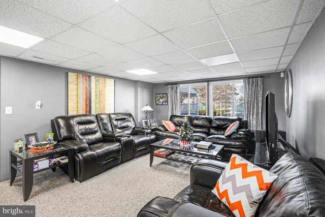 53 S FRANKLIN ST, Dallastown, PA 17313