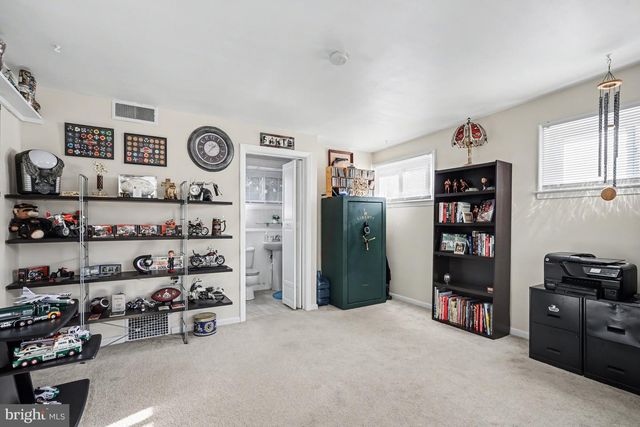 53 S FRANKLIN ST, Dallastown, PA 17313