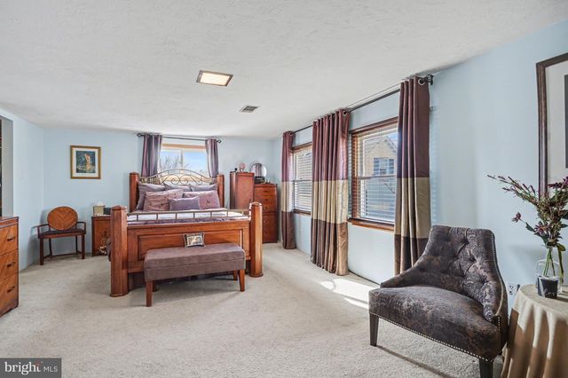 53 S FRANKLIN ST, Dallastown, PA 17313