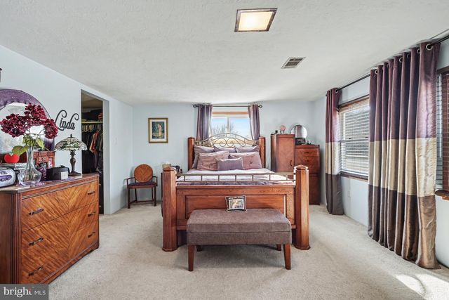 53 S FRANKLIN ST, Dallastown, PA 17313