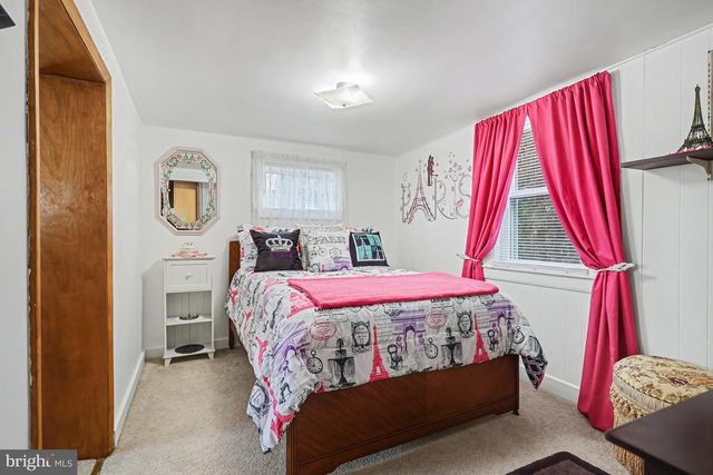 53 S FRANKLIN ST, Dallastown, PA 17313