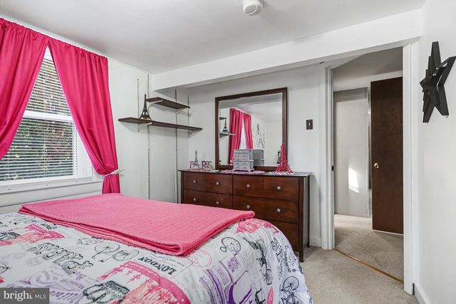 53 S FRANKLIN ST, Dallastown, PA 17313