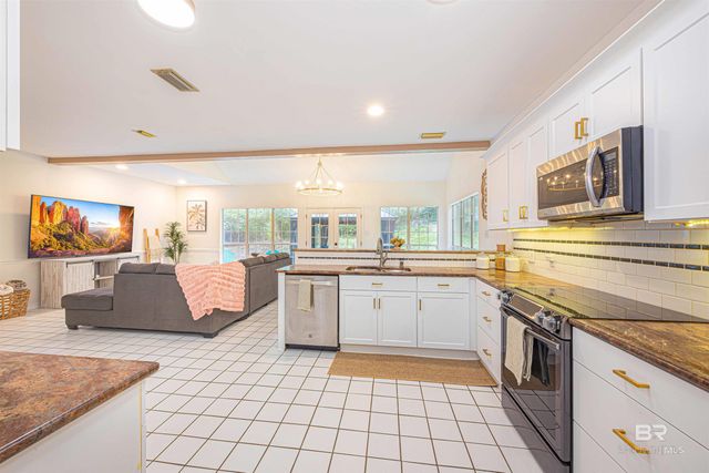 679 Ridgewood Drive, Daphne, AL 36526