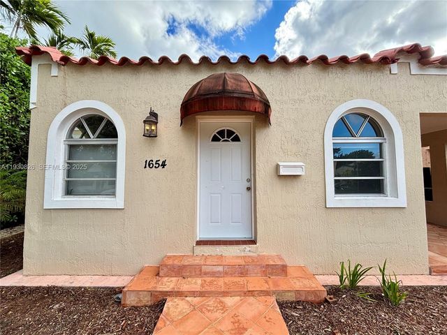 1654 SW 14th Ter 1, Miami, FL 33145