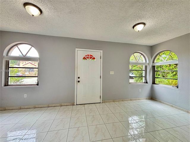 1654 SW 14th Ter 1, Miami, FL 33145