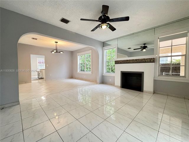 1654 SW 14th Ter 1, Miami, FL 33145