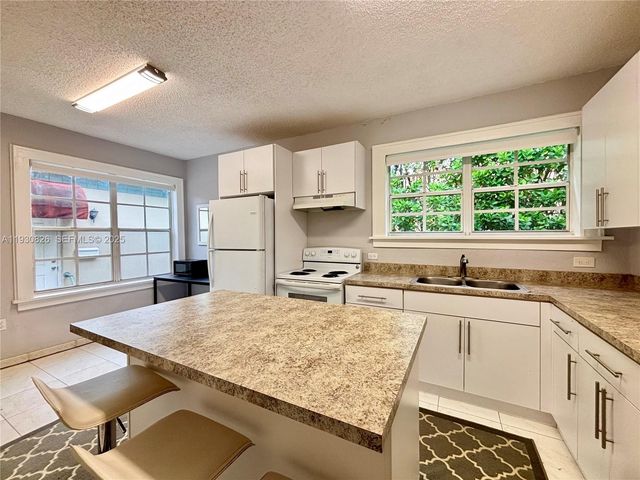 1654 SW 14th Ter 1, Miami, FL 33145