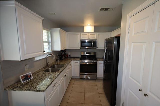 7003 Apperson ST, Del Valle, TX 78617